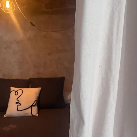 Holiday home Maison Bacchus, Insolite Dans Cuve A Vin Caves