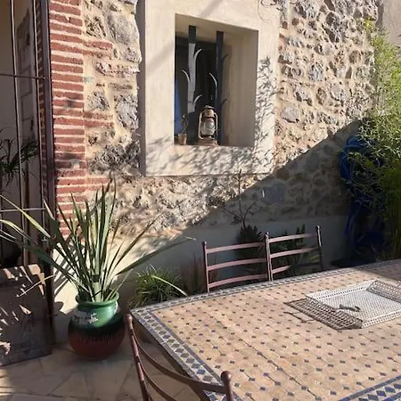 Holiday home Maison Bacchus, Insolite Dans Cuve A Vin Caves